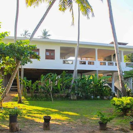 Hotel Indigo Unawatuna Exteriör bild