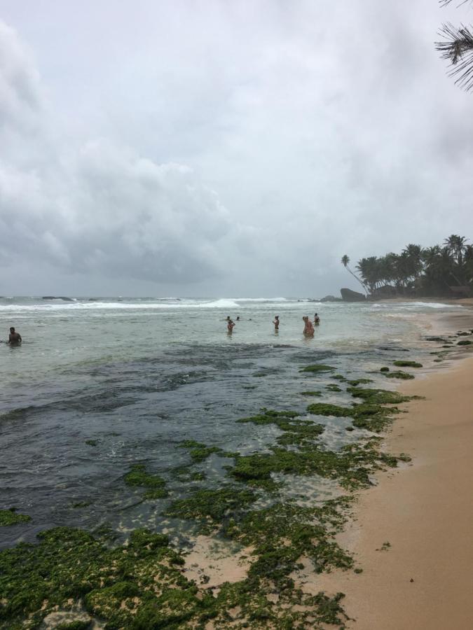 Hotel Indigo Unawatuna Exteriör bild