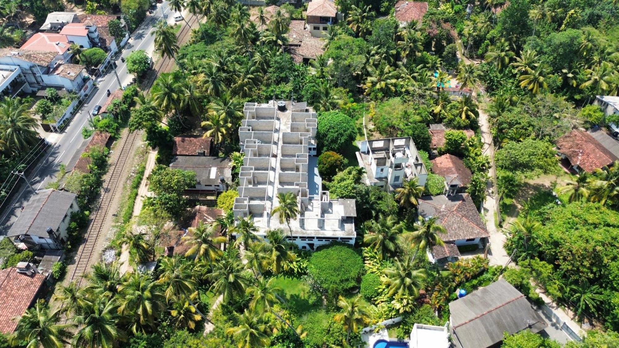 Hotel Indigo Unawatuna Exteriör bild