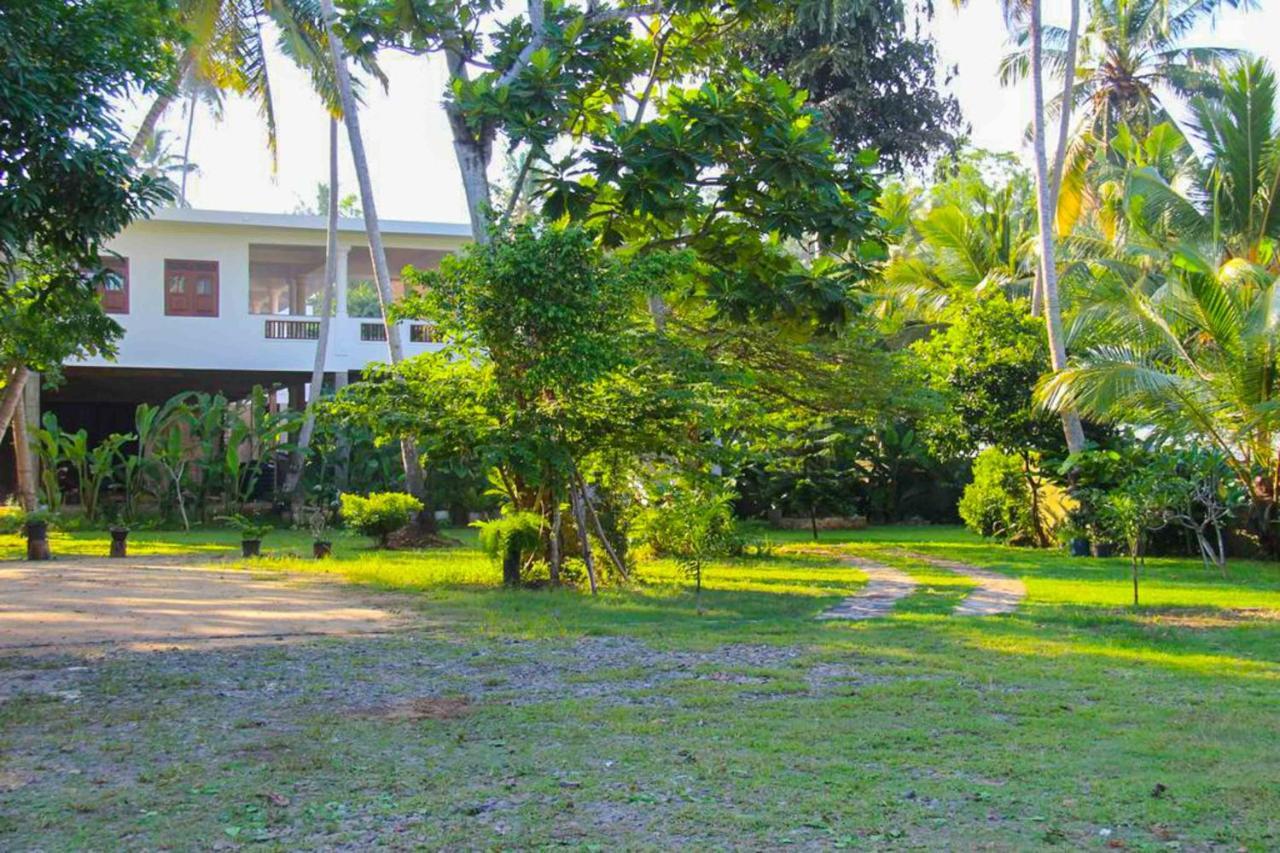 Hotel Indigo Unawatuna Exteriör bild